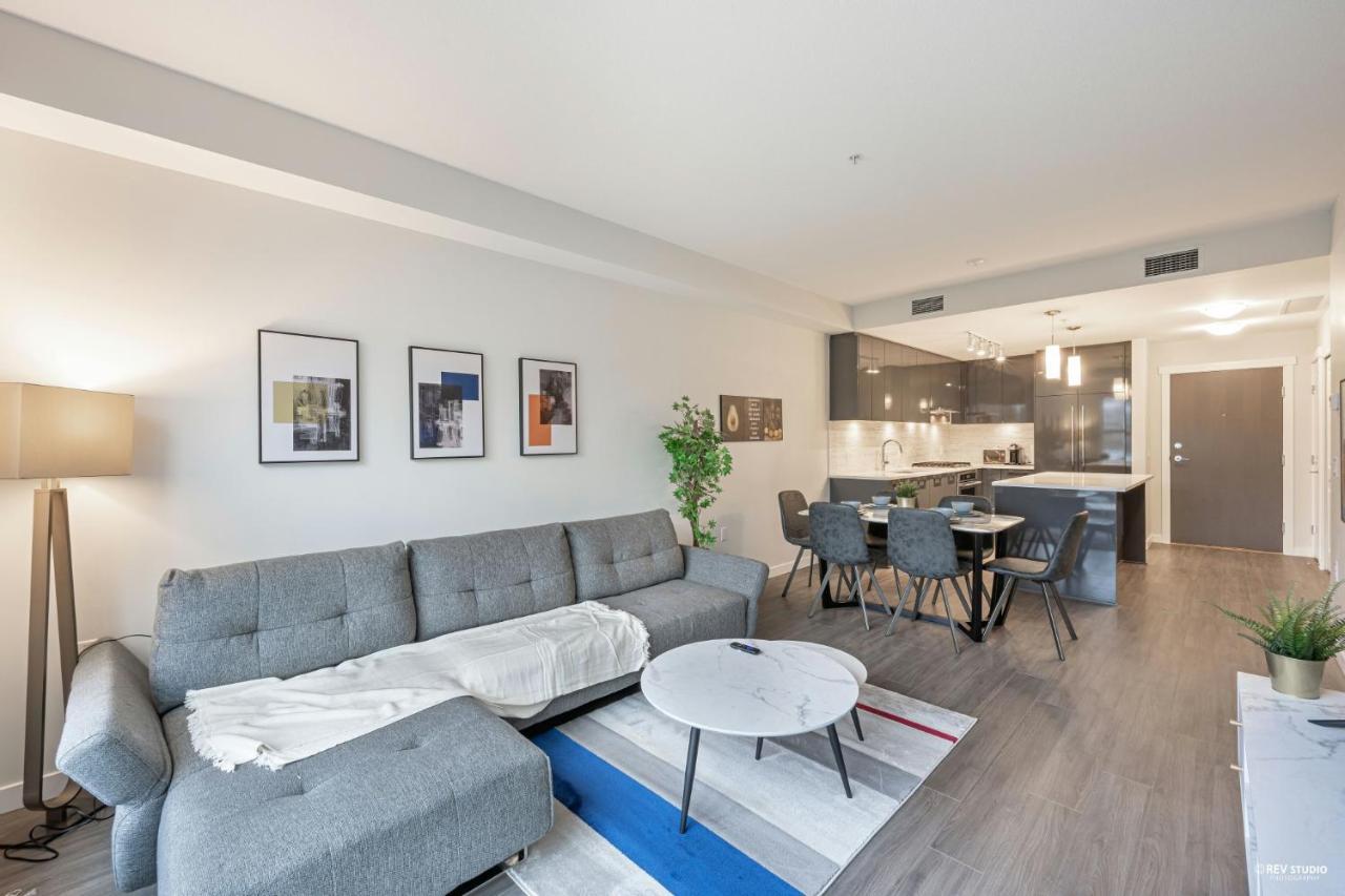 Aries Palace, Luxury Residential Condo In City Of Richmond Luaran gambar